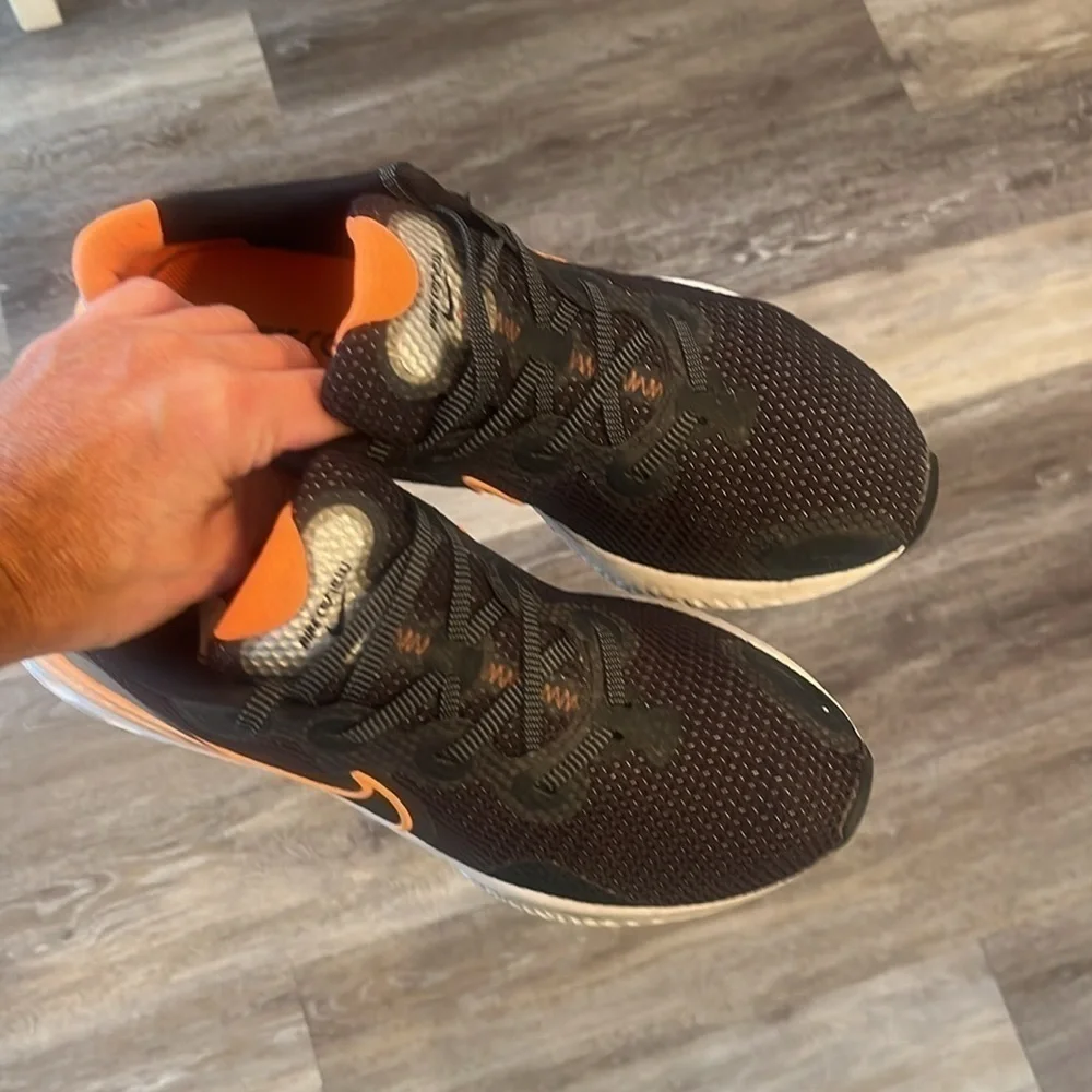 Nike Renew running shoe sneaker size 8